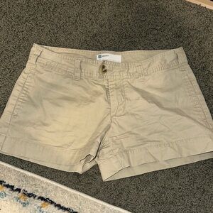 GAP khaki Shorts size 8